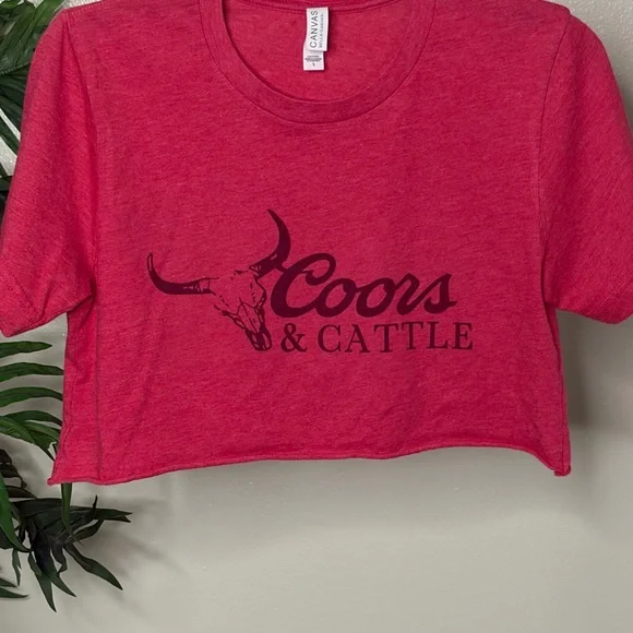 Coors & Cattle Cropped Graphic Tee Small Western Cowgirl Rodeo Festival Top - Picture 2 of 5